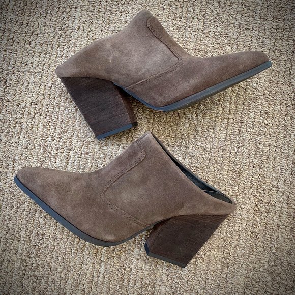 Donald J. Pliner NWT Valda Waxy Suede Mule Bootie in Dark Brown - Picture 9 of 12